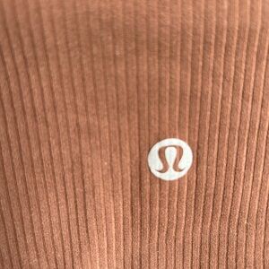 Lululemon Align High-Rise Ribbed Crop Brown 25”
